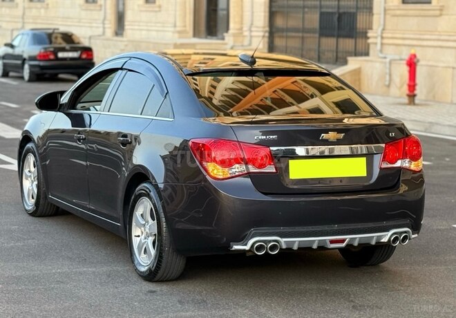 Chevrolet Cruze 2015, 240,000 km - 1.4 l - Sumqayıt
