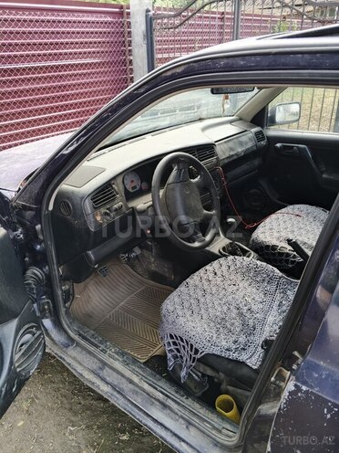 LADA (VAZ) 2106 1995, 295,000 km - 1.6 l - Qax