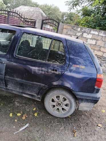 LADA (VAZ) 2106 1995, 295,000 km - 1.6 l - Qax