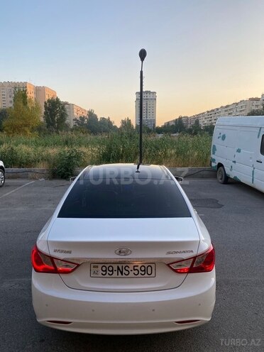 Hyundai Sonata-7