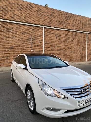 Hyundai Sonata-3
