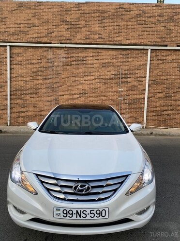 Hyundai Sonata-2