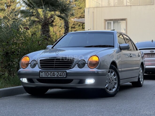 Mercedes E 240 2000, 362,000 km - 2.4 l - Saatlı