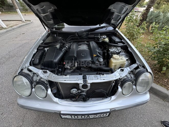 Mercedes E 240 2000, 362,000 km - 2.4 l - Saatlı