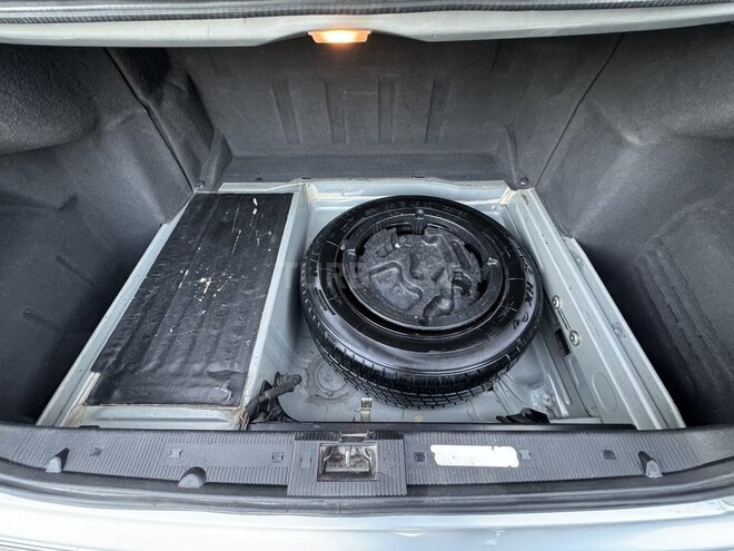 Mercedes E 240 2000, 362,000 km - 2.4 l - Saatlı