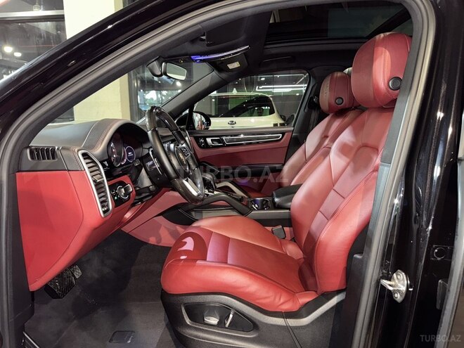 Porsche Cayenne-7