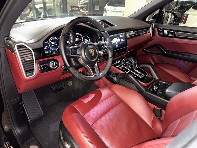Porsche Cayenne-8