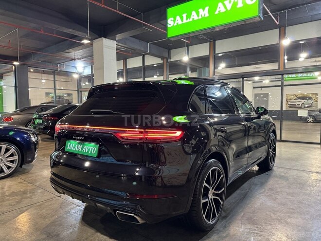Porsche Cayenne-6