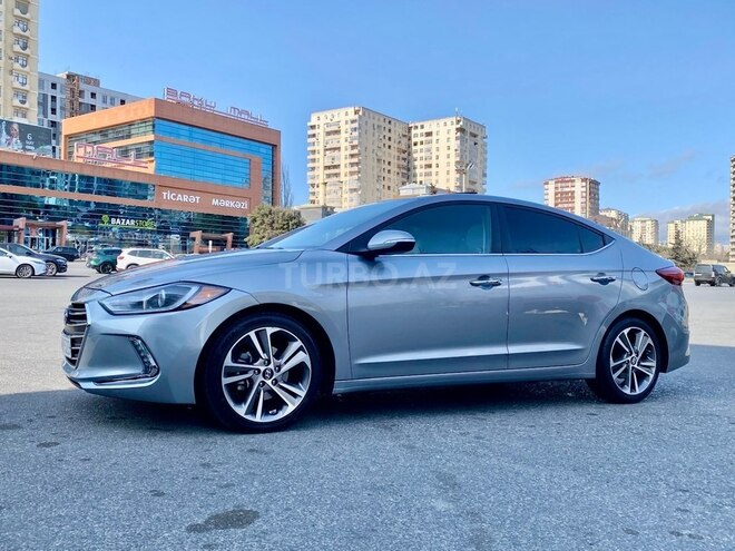 Hyundai Elantra 2016, 135,185 km - 2.0 l - Bakı