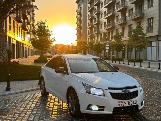 Chevrolet Cruze-11
