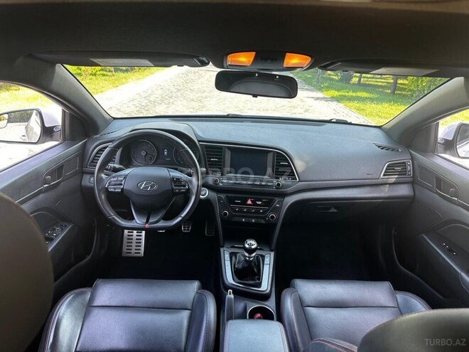 Hyundai Elantra 2017, 209,215 km - 1.6 л - Şəki