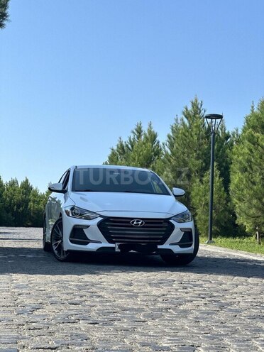Hyundai Elantra 2017, 209,215 km - 1.6 л - Şəki