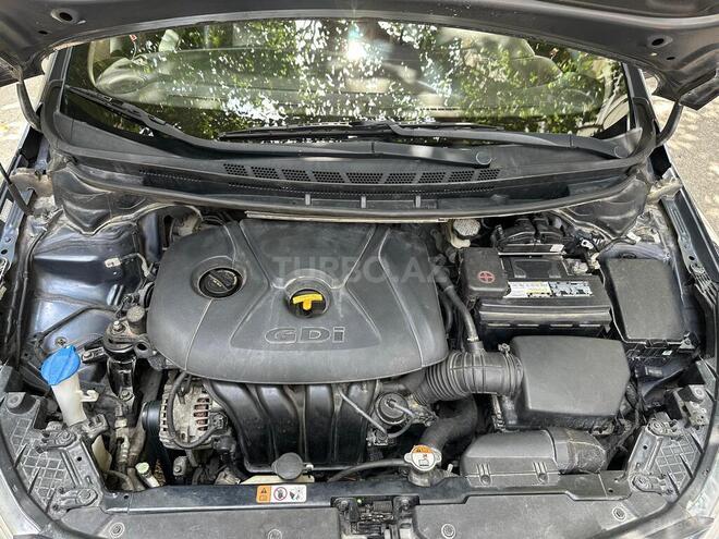 Kia Forte-10