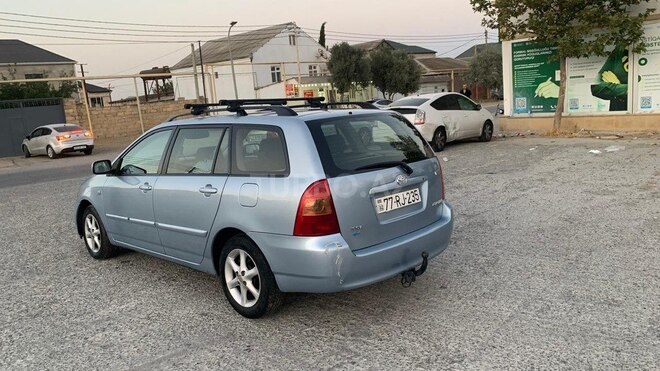 Toyota Corolla 2006, 286,000 km - 1.4 l - Bakı