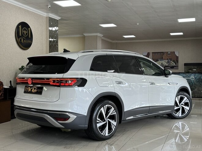Volkswagen ID.6 Crozz-3