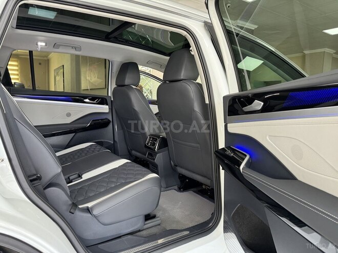 Volkswagen ID.6 Crozz-6