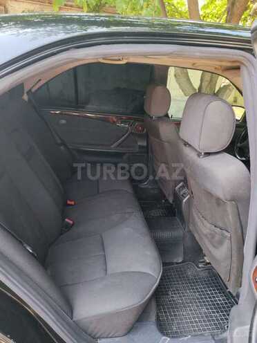 Mercedes E 240 2000, 370,000 km - 2.4 l - Bərdə