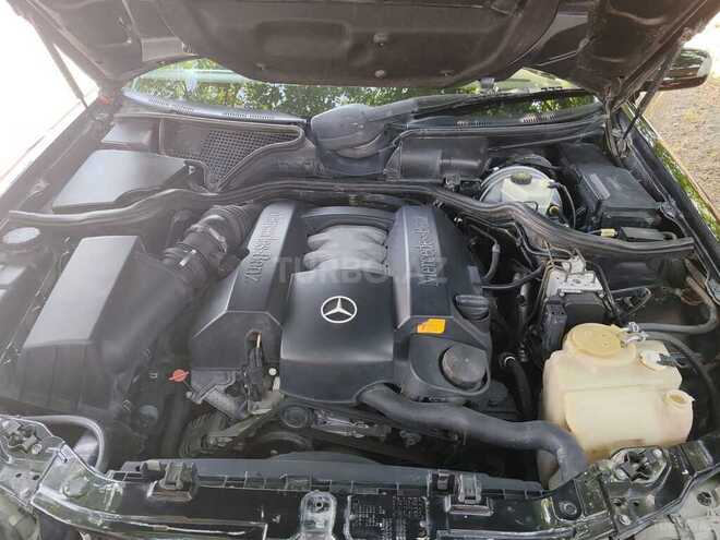 Mercedes E 240 2000, 370,000 km - 2.4 l - Bərdə
