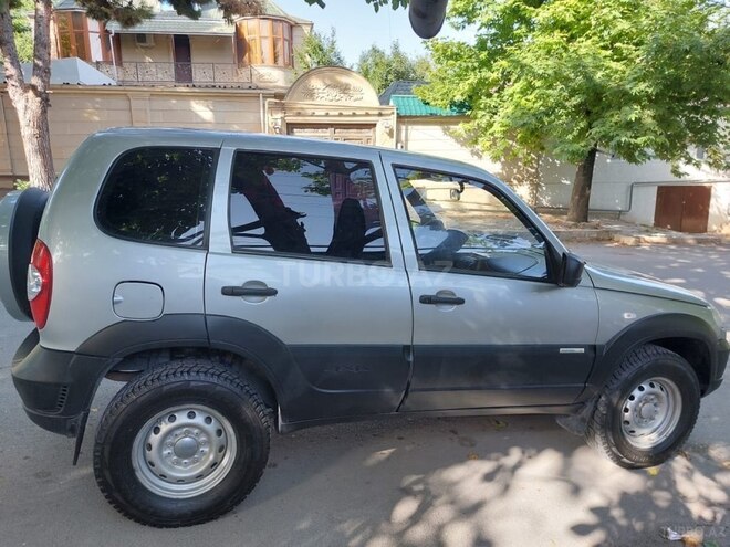 Chevrolet Niva 2013, 187,000 km - 1.7 l - Şamaxı