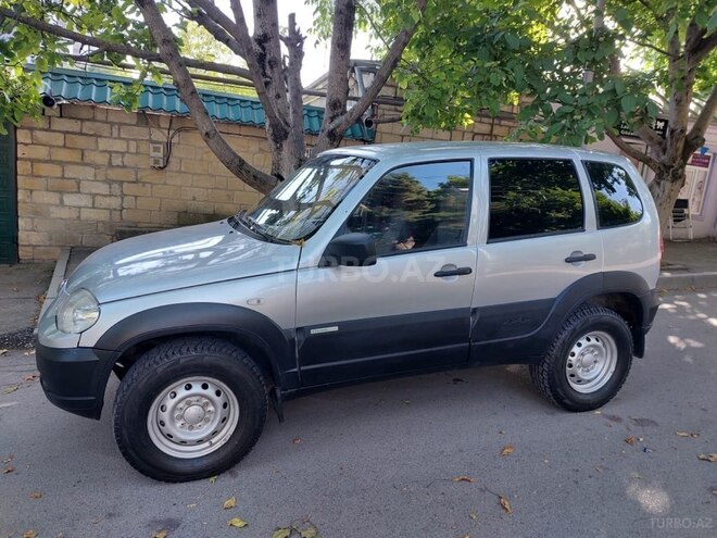 Chevrolet Niva 2013, 187,000 km - 1.7 l - Şamaxı
