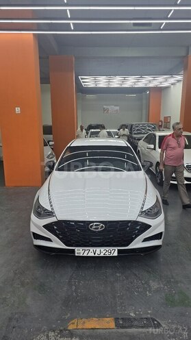 Hyundai Sonata-1