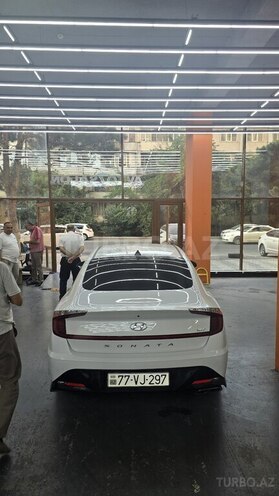 Hyundai Sonata-2