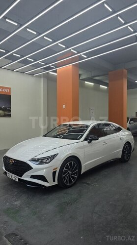 Hyundai Sonata-4