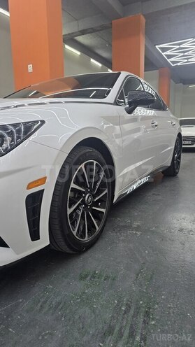 Hyundai Sonata-11