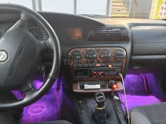 Opel Omega 1998, 278,690 km - 2.0 l - Bakı