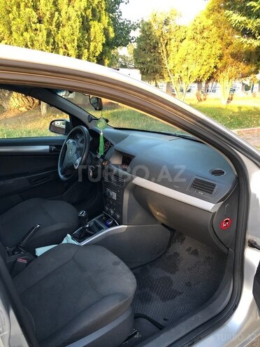 Opel Astra 2005, 132,000 km - 1.4 l - Gəncə