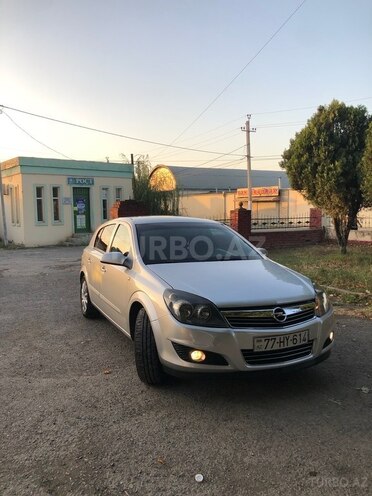 Opel Astra 2005, 132,000 km - 1.4 l - Gəncə
