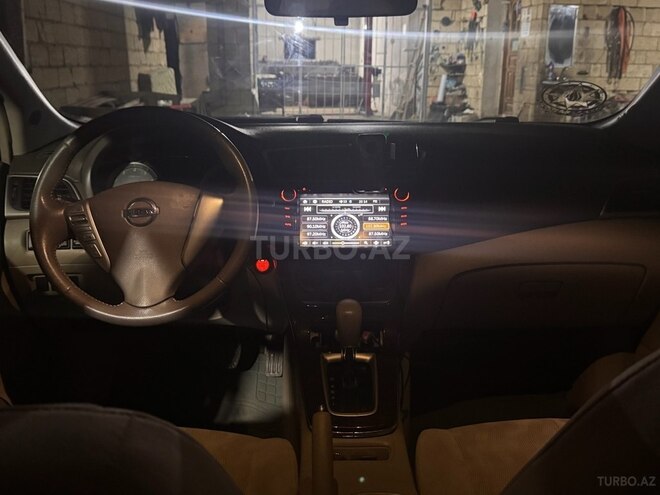 Nissan Sentra 2013, 160,000 km - 1.8 l - Salyan