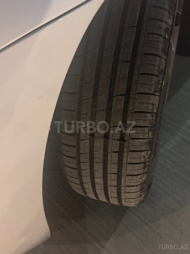 Nissan Sentra 2013, 160,000 km - 1.8 l - Salyan