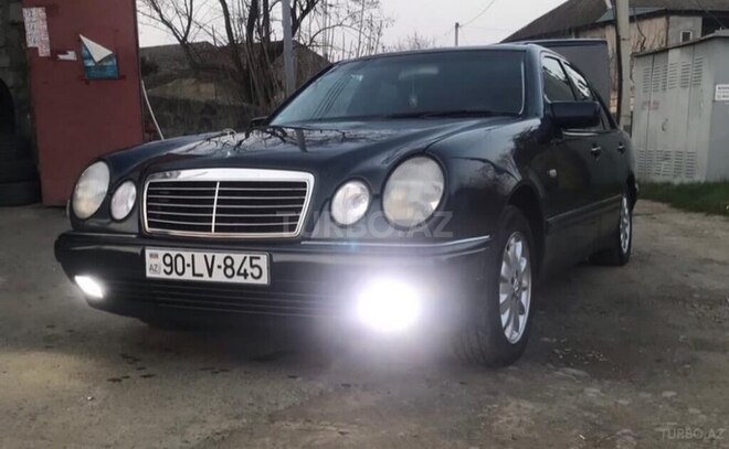 Mercedes E 240 1998, 340,000 km - 2.4 l - Beyləqan