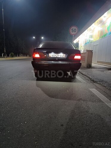 Mercedes E 240 1998, 340,000 km - 2.4 l - Beyləqan