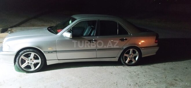 Mercedes C 180 1999, 293,000 km - 1.8 л - Şəki