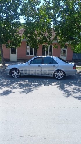 Mercedes C 180 1999, 293,000 km - 1.8 л - Şəki