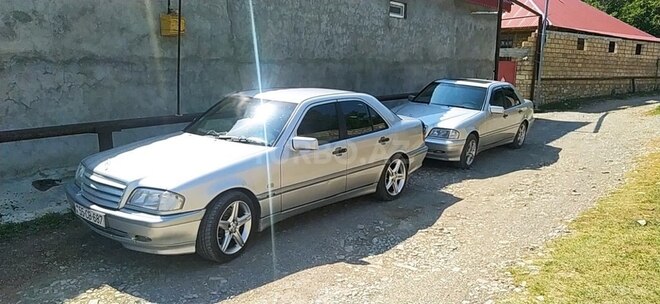 Mercedes C 180 1999, 293,000 km - 1.8 л - Şəki