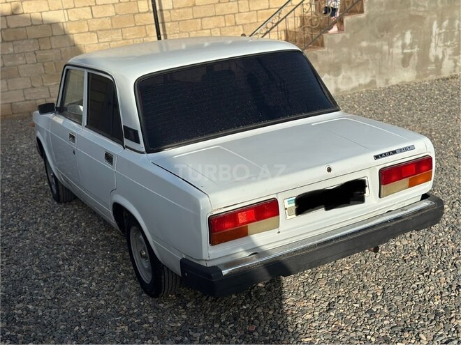 LADA (VAZ) 2107 2008, 211,000 km - 1.6 l - Salyan