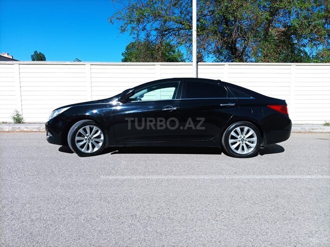 Hyundai Sonata-3