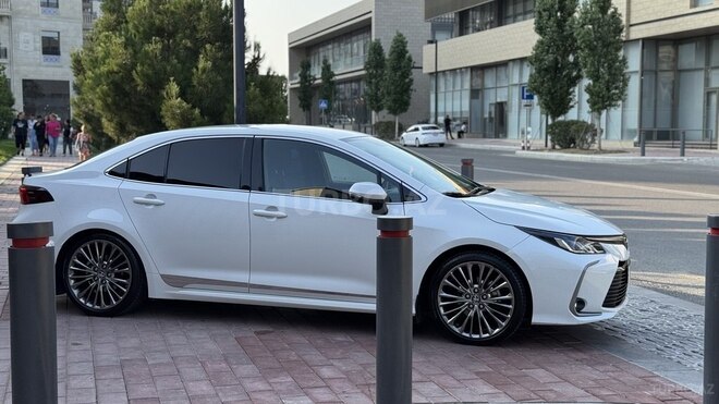 Toyota Corolla 2021, 72,000 km - 1.6 l - Bakı