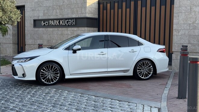 Toyota Corolla 2021, 72,000 km - 1.6 l - Bakı