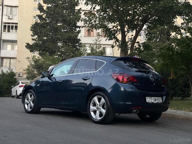 Opel Astra 2010, 183,000 km - 1.4 l - Bakı