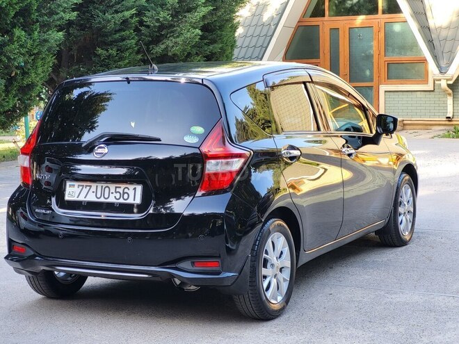 Nissan Note-8