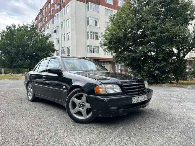Mercedes C 240 2000, 350,000 km - 2.4 л - Bakı