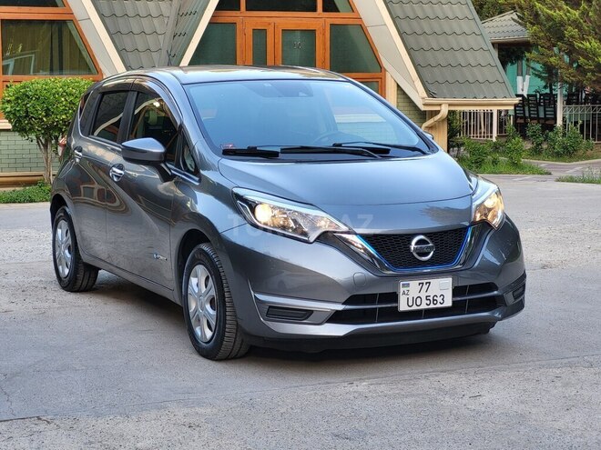 Nissan Note-5