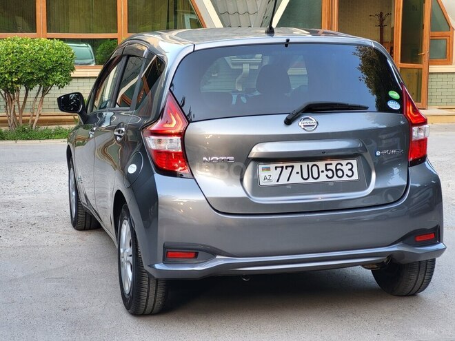Nissan Note-9