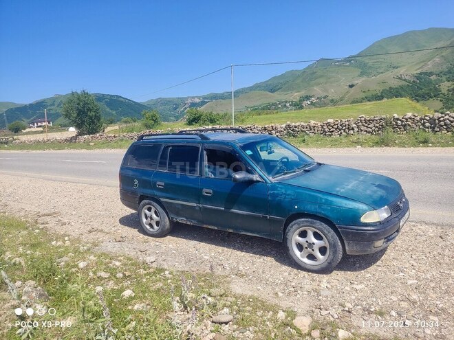 Opel Astra 1994, 584,271 km - 1.6 l - Qusar