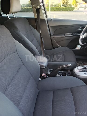 Chevrolet Cruze 2011, 225,000 km - 1.4 l - Şəki