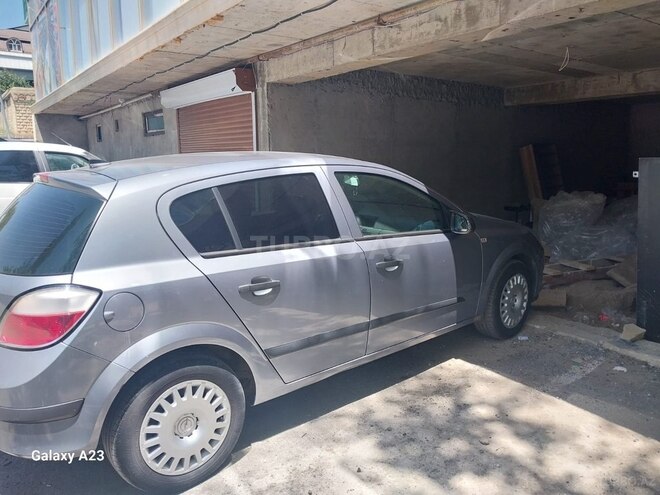 Opel Astra 2005, 214,000 km - 1.4 l - Şamaxı